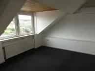 Appartement Sittard Broeksittarderweg: Zolderappartement met Airco