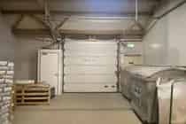 1.745 m2 winkelruimte te huur in Sprundel