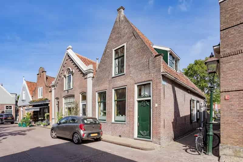 Rijksmonumentale woning Edam met moderne luxe