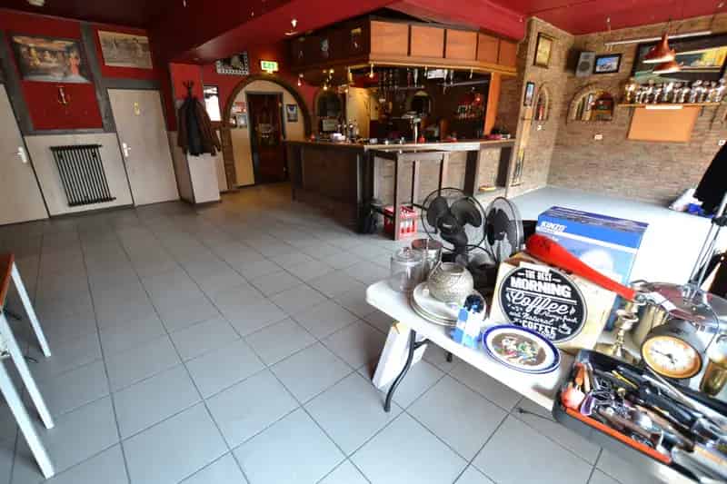 Ruim pand met garage, kelder en dakterras te Kerkrade