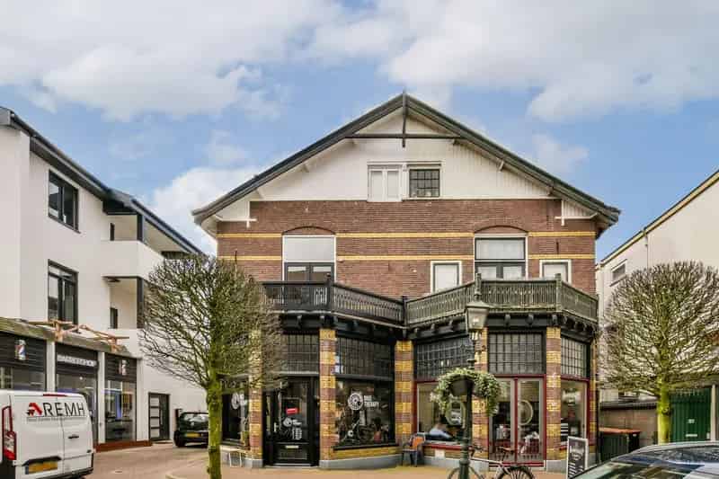 Gemeentelijk Monument Appartement Baarn 67m2 Dakterras Balkon