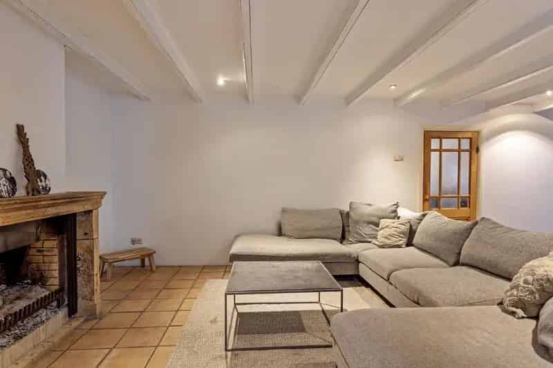 Unieke Woonboerderij Enschede: Dubbele Bewoning, Praktijk of Kantoor