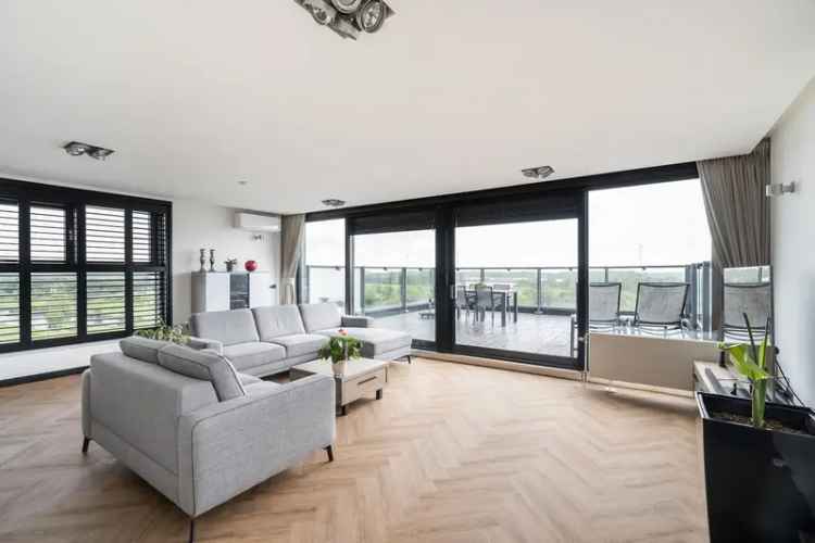 Penthouse Te Koop in Barendrecht, Zuid-Holland