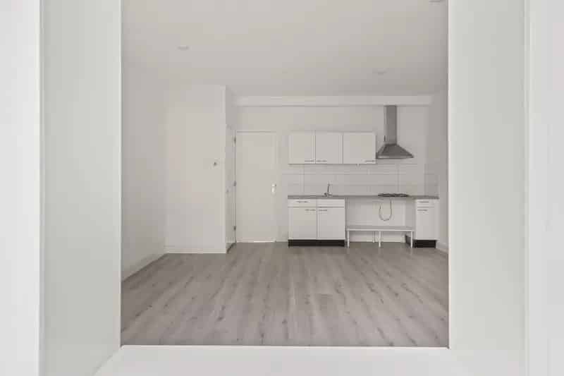 Appartement te koop Rotterdam Hillegersberg: 2 kamer benedenwoning met serre en tuin