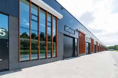 224 - 304 m2 bedrijfsruimte te huur in Etten-Leur