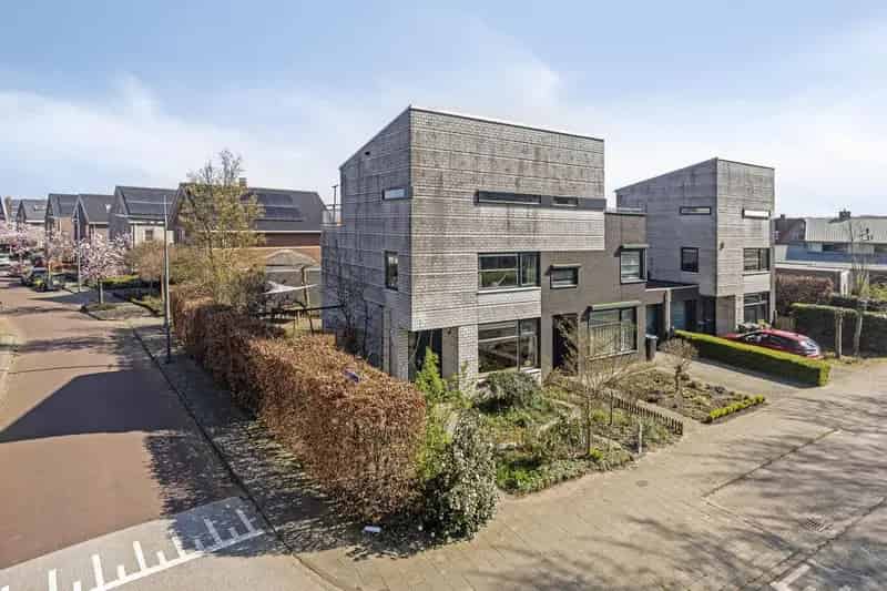 4 Slaapkamers 2-onder-1-kapwoning Veerse Poort Royale Tuin Garage Zonnepanelen
