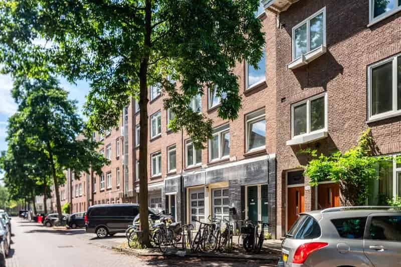 Appartement Amsterdam Zuid 2 slaapkamers ruim balkon
