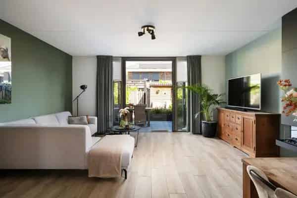 Huis Te Koop , 4, Heerenhuis, Dordrecht, Zuid-Holland