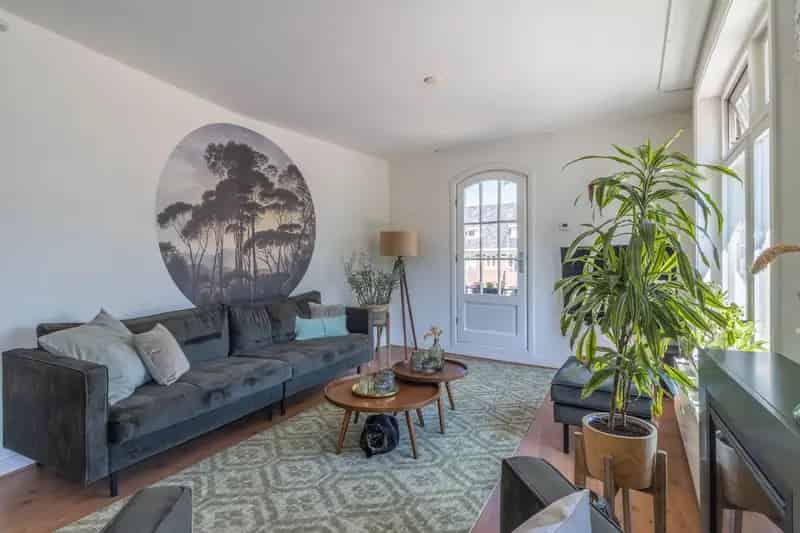 Ruim Jaren 30 Appartement Haarlem  101m²  2 Slaapkamers
