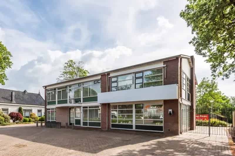 Representatief bedrijfspand te koop