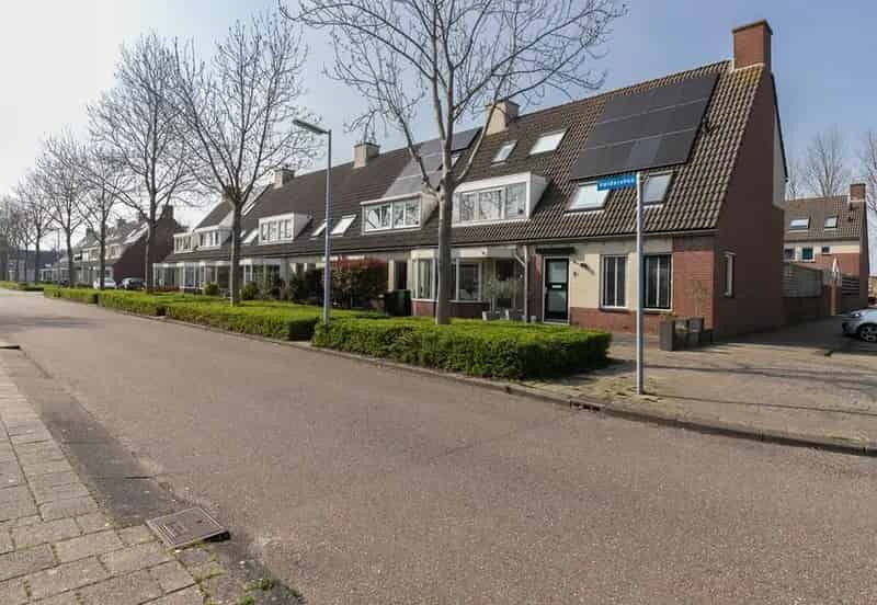 4 Slaapkamers Ruime Eengezinswoning Zonnige Tuin Hoofddorp