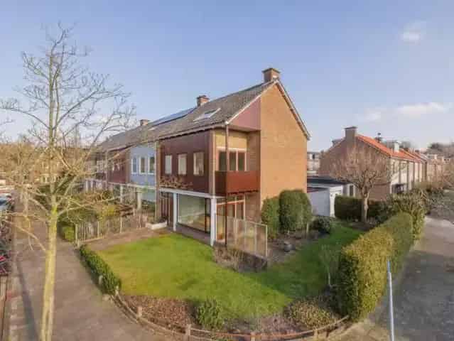 Ruime Hoekwoning 150m2 Bennebroek Privé Garage