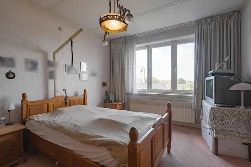 Jaren 30 woning Heerlen 3 slaapkamers 16 zonnepanelen