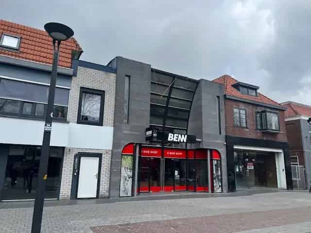Beleggingspand Drachten: Winkelruimten en Appartementen