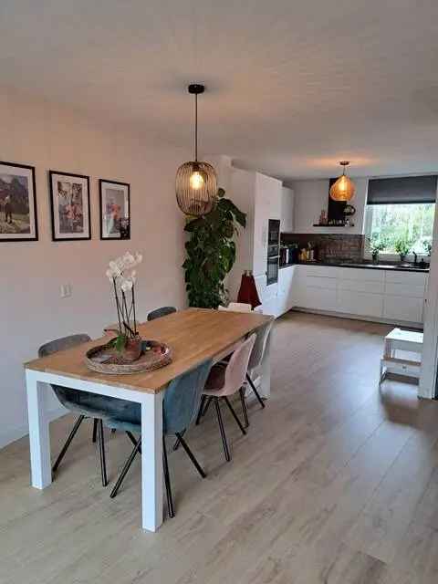 Tijdelijk verhuur Amsterdam Noord Kadoelen 4 maanden Gemeubileerd huis