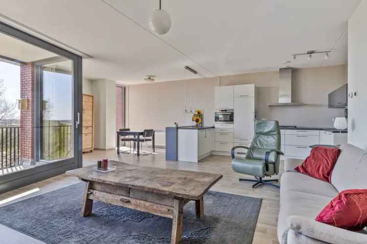 Ruim 4 Kamer Appartement te Koop Vaassen