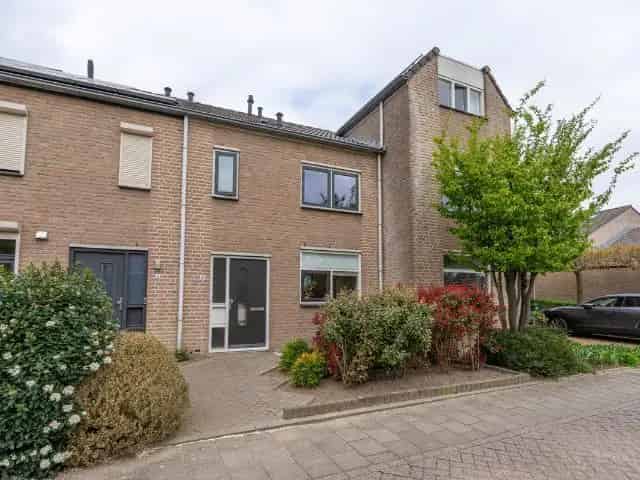 Starterswoning Ooij Nabij Nijmegen Uitgebouwde Tussenwoning