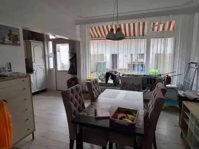Tussenwoning Hoge Vucht 3 slaapkamers zonnige tuin