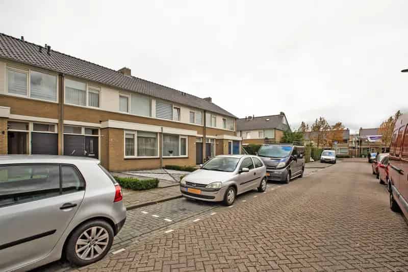 4 Slaapkamer Eengezinswoning Slotjes Midden