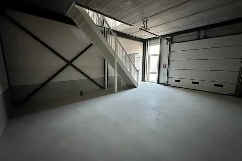 Bedrijfshal te Koop Lijnden 106m2 Nieuwbouw