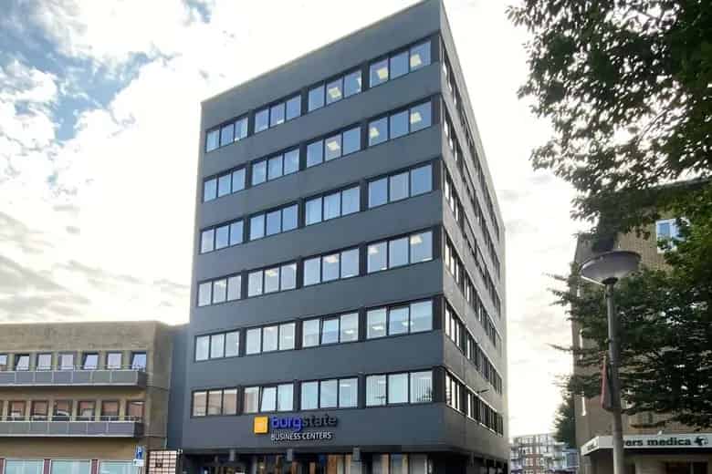 2100 m2 Kantoorruimte te Huur Sittard
