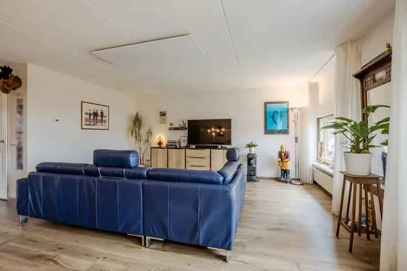 Energiezuinige 2-onder-1-kapwoning met garage en tuin
