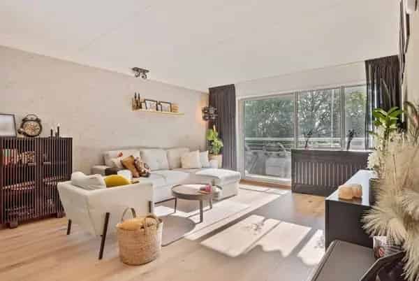 Appartement Burgemeester D Kooimanweg Purmerend