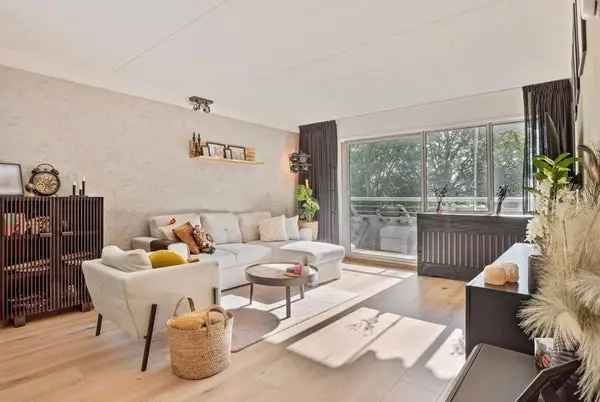 Appartement Burgemeester D Kooimanweg Purmerend
