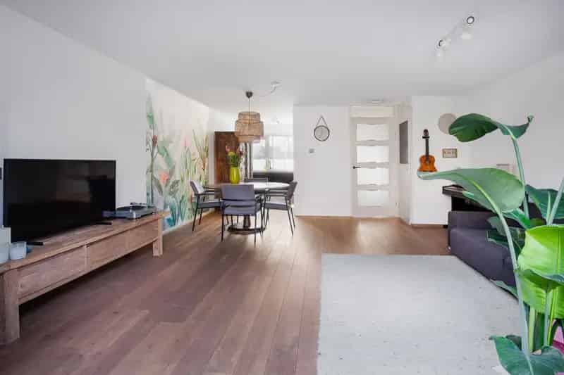 Huis te koop Haarlem: Ruime gezinswoning 123m2 3 slaapkamers uitbreidingsmogelijkheden