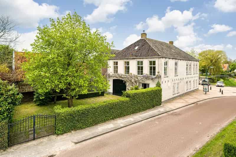 Historische Herberg Easterwierrum Geheel Gemoderniseerd