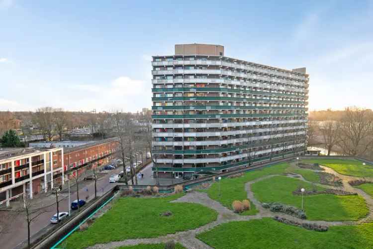 3 Kamer Appartement Amsterdam Noord Balkon Eigen Parkeerplaats