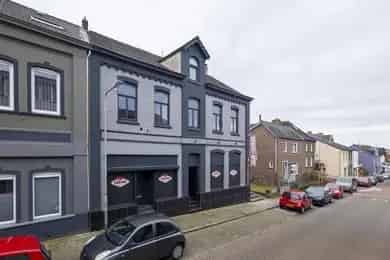 762 m2 Bedrijfsruimte te koop Bocholtz