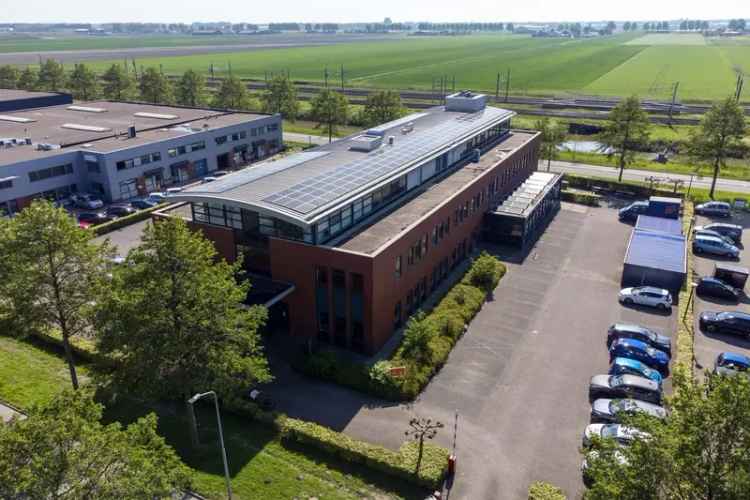 Kantoor Nieuw Vennep te koop 3150m2 Spoorzicht