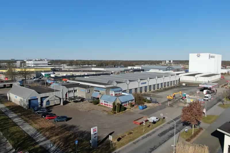 Bedrijfshal Emmen te Koop: Logistiek Centrum met Kantoor en Tankstation