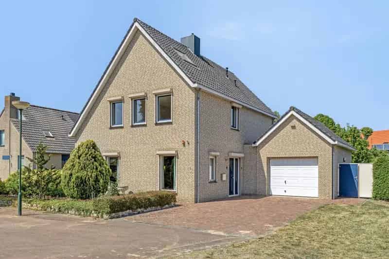 Vrijstaande woning Geffen 3 slaapkamers grote tuin