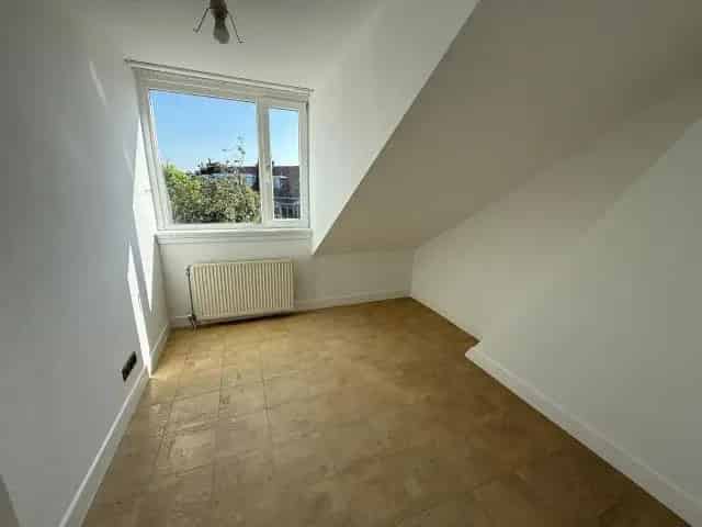 Grote eengezinswoning te huur 4 slaapkamers Den Haag