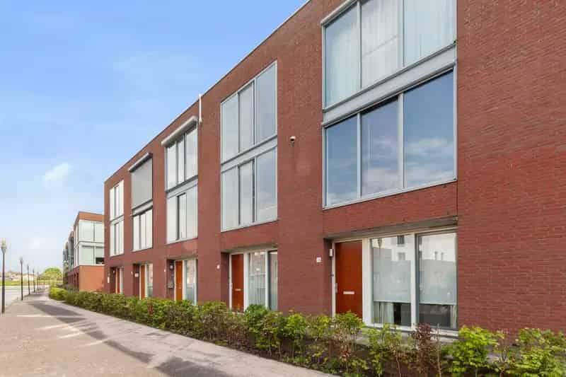 Modern Herenhuis Vlaardingen Buizengat 144m2 Garage Dakterras