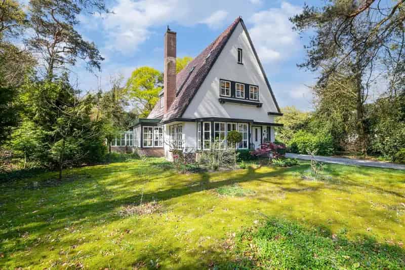 Royale Villa te koop Doorwerth 6 slaapkamers grote tuin