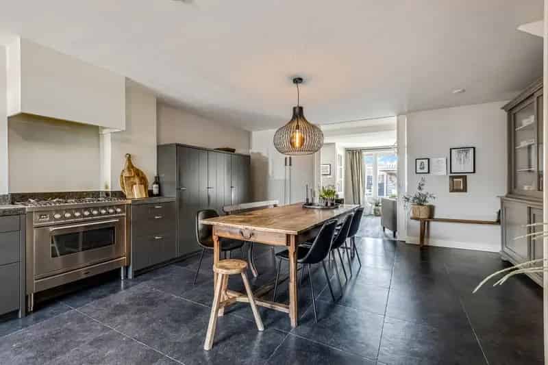 Huis te koop Veenendaal 4 slaapkamers grote tuin energielabel A