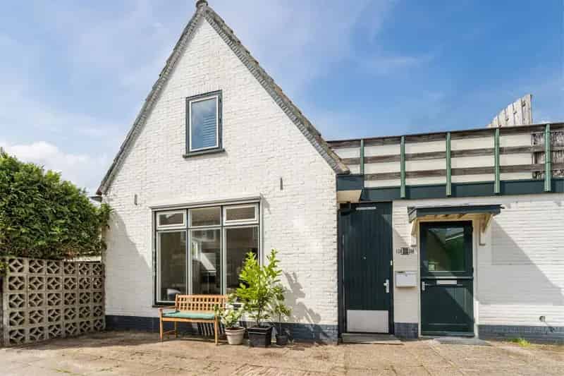 Huis te koop Sparrenlaan 28 Baarn: Instapklare woning met dakterras