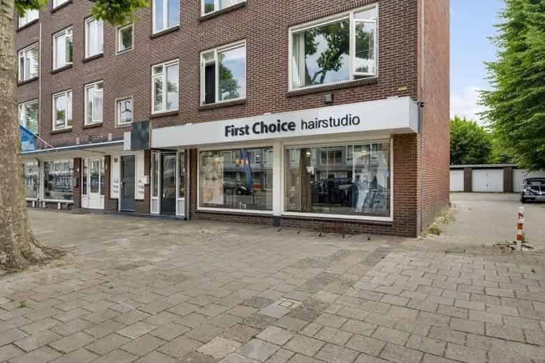 73m2 Winkelruimte te Huur Weert Nabij Station