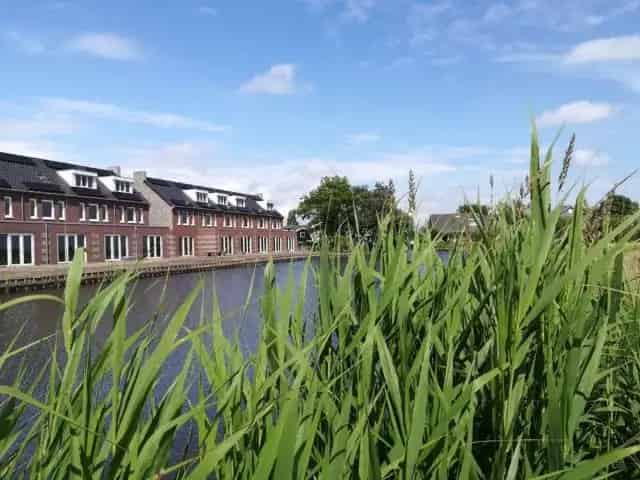 Huis te huur Kraaiennest Oosthuizen 3 slaapkamers tuin aan water