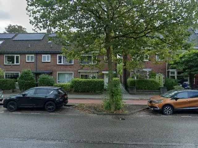 Te Huur Haarlem: Ruime 3 Slaapkamers Familiewoning Nabij Station