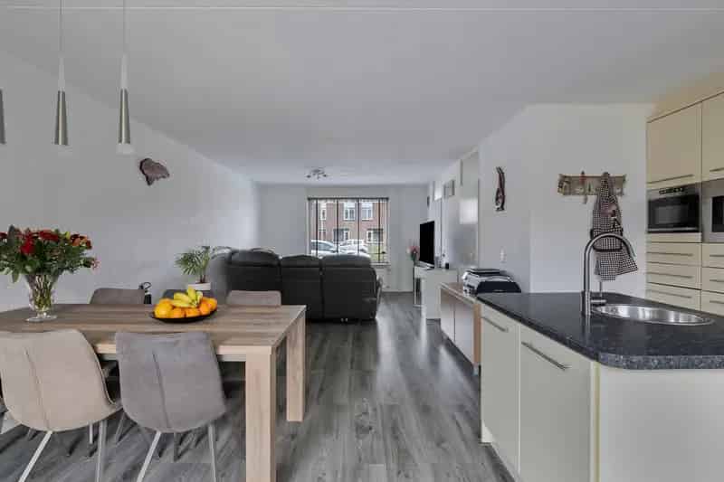 Ruime 4 Slaapkamers Tussenwoning Bolswardstraat