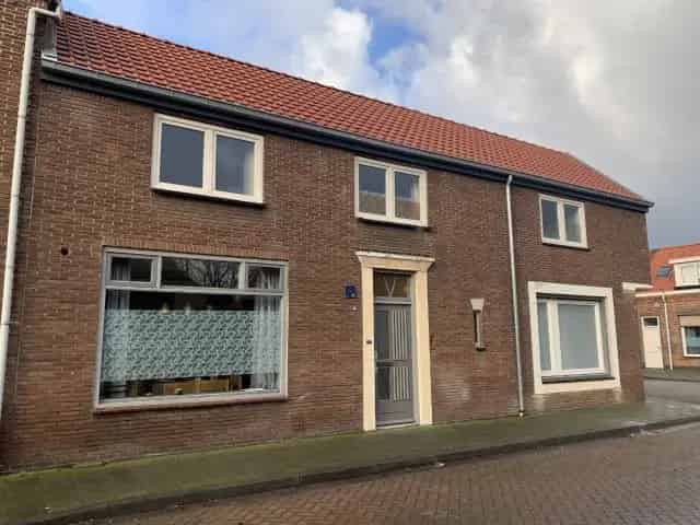 Huis in Sas van Gent, Brandspuitstraat
