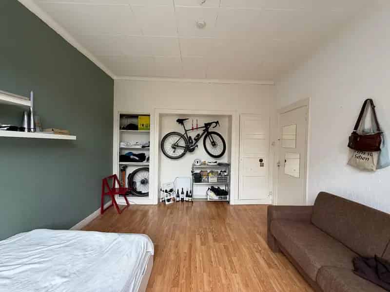 3 Kamer Appartement Violenstraat Beschikbaar per 1 Augustus
