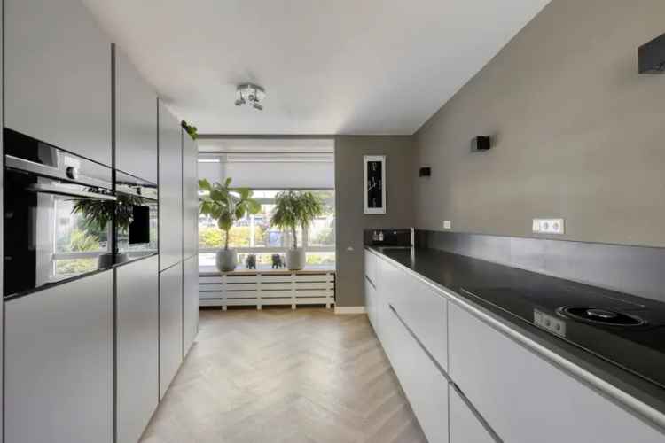 6 Kamer Hoekwoning Hoek van Holland Nabij Strand