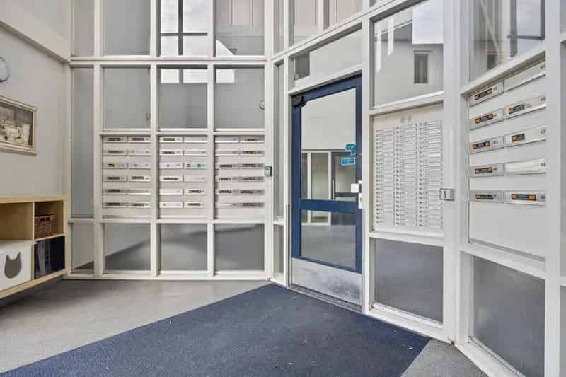 Tweekamerappartement Rotterdam Oostmaaslaan Starterseigendom Balkon