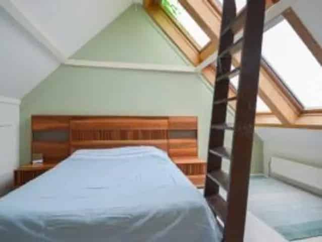 Ravelijn 18: Ruime Eengezinswoning nabij Haarlem