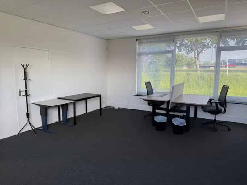 Kantoorruimte 36m2 te Huur